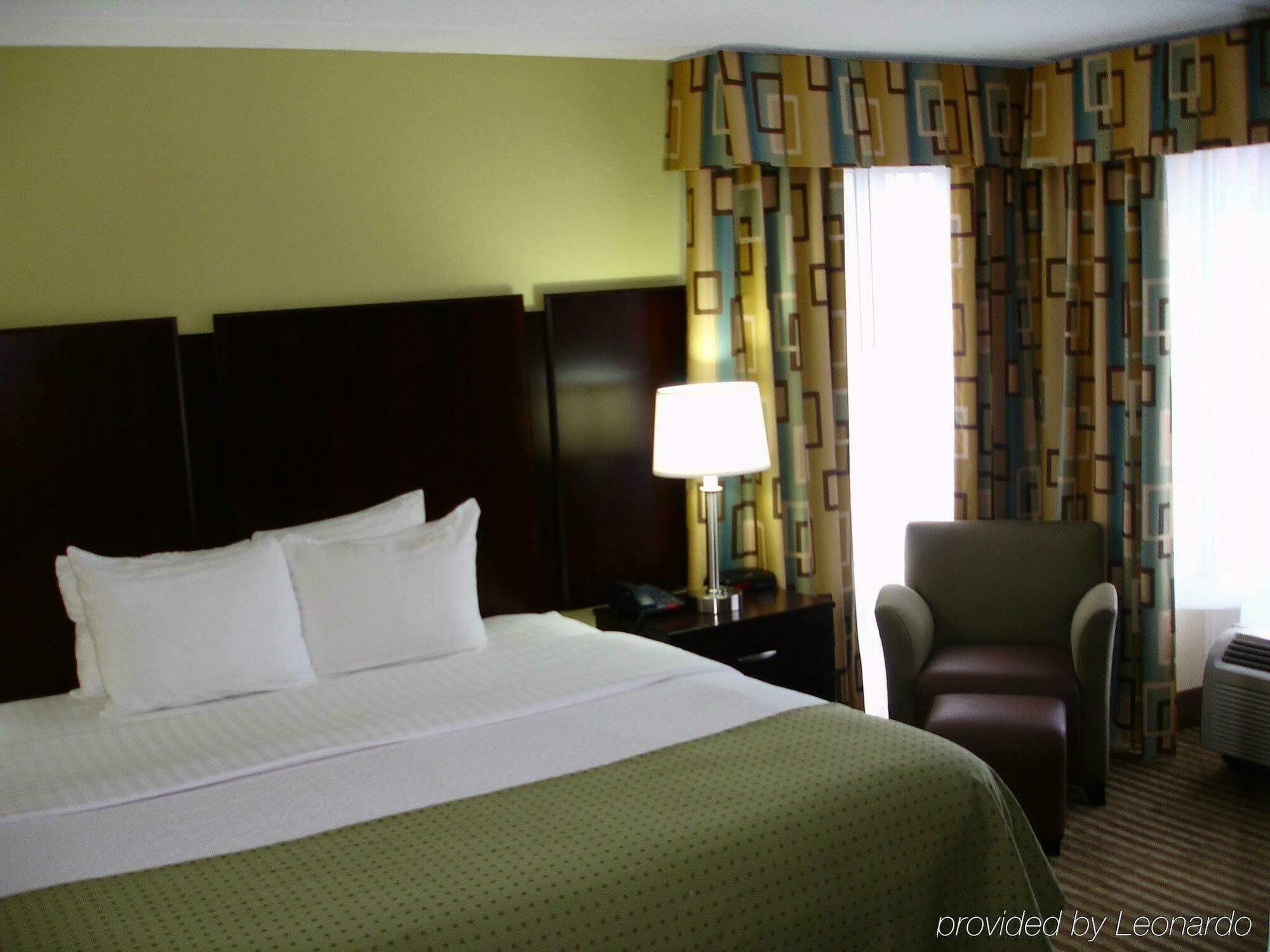 Holiday Inn Express North Myrtle Beach - Little River By Ihg الغرفة الصورة